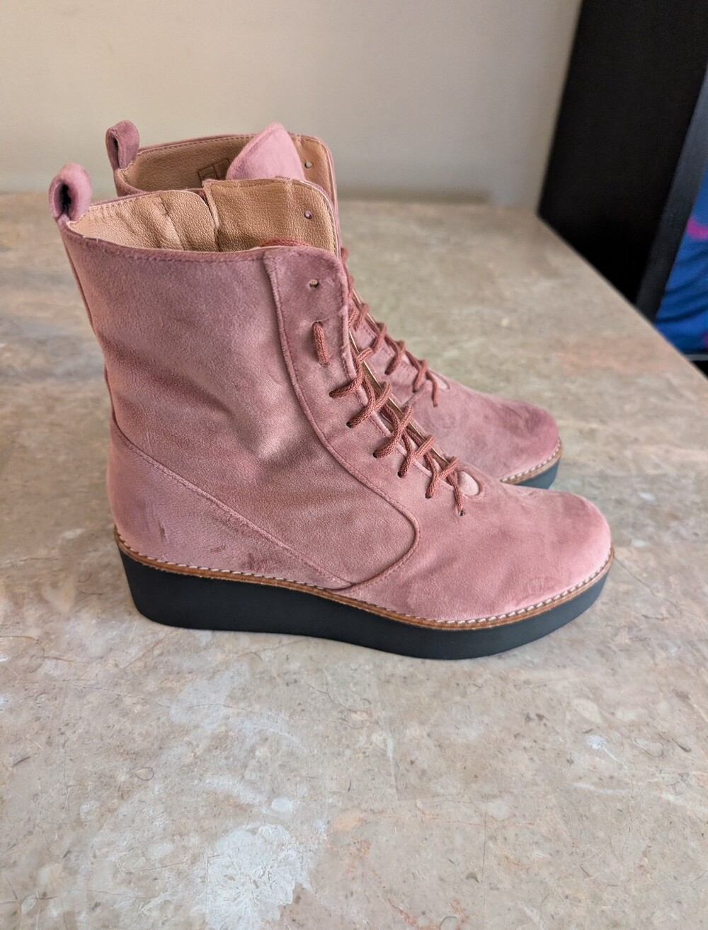 Antropologíe Rose Color Patent Suede Platform Booties Women's Size 8.5 No Box